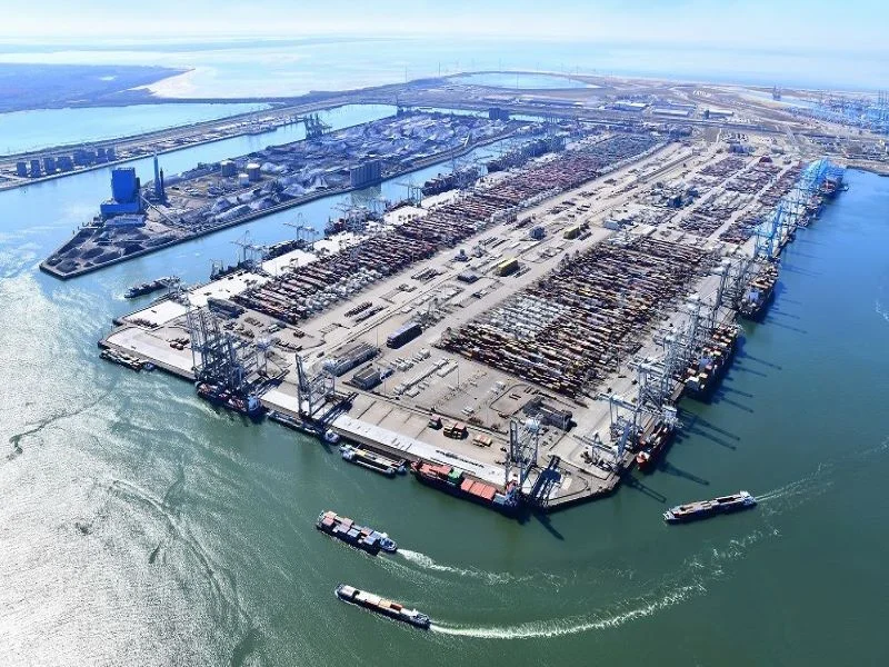 *  NETHERLANDS PORTS                    (Rotterdam,Amsterdam)