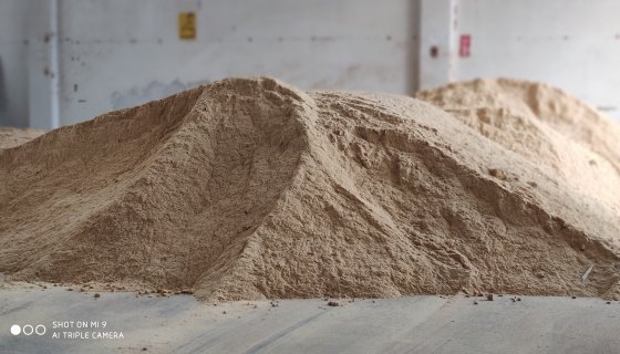 Our company does not use any sawdust other than natural timber waste, spruce sawdust.